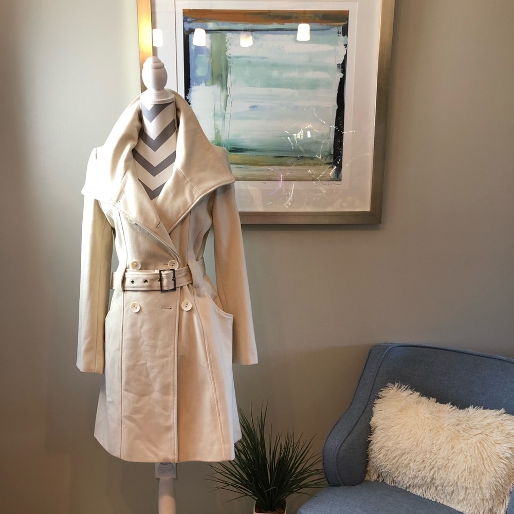 Guess white trench coat
